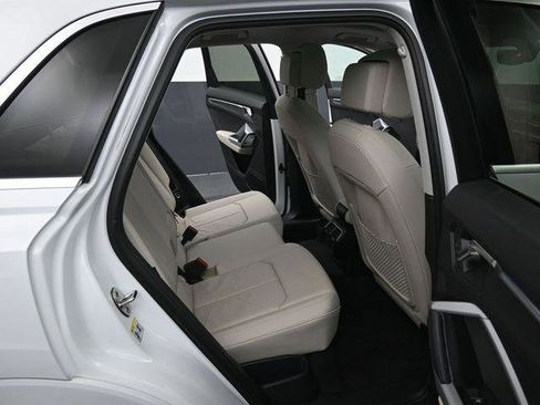 Used 2023 Audi Q3 2.0T Premium Plus w/ Premium Plus Package image 35