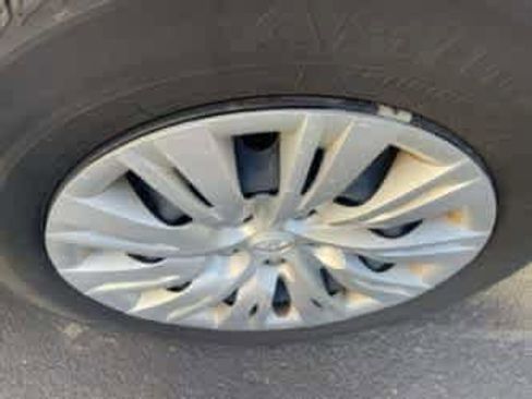 Used 2013 Toyota Camry LE image 13