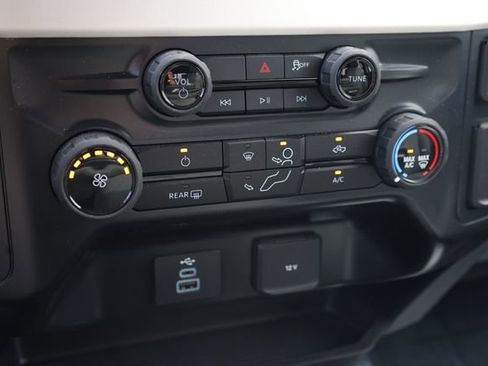 Used 2025 Ford F250 XLT w/ FX4 Off-Road Package image 18