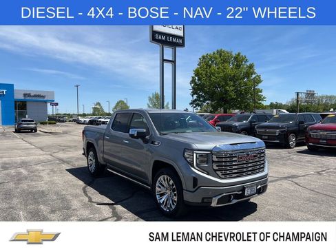Used 2023 GMC Sierra 1500 Denali w/ Technology Package AWD/4WD image 1
