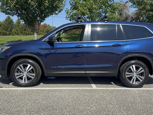 Used 2018 Honda Pilot EX image 3