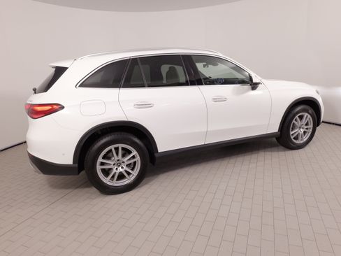 Used 2023 Mercedes-Benz GLC 300 4MATIC image 10