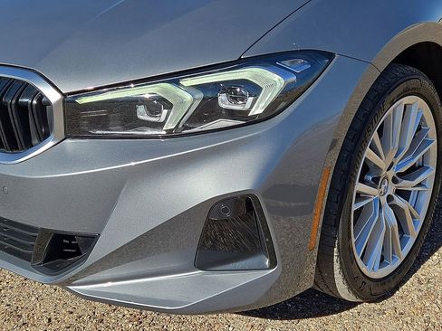 Used 2024 BMW 330i Sedan w/ Convenience Package image 10