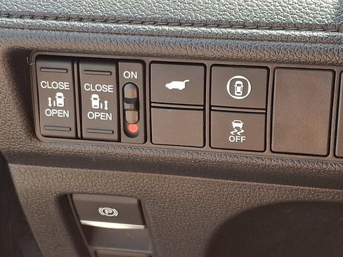Used 2023 Honda Odyssey EX-L image 26