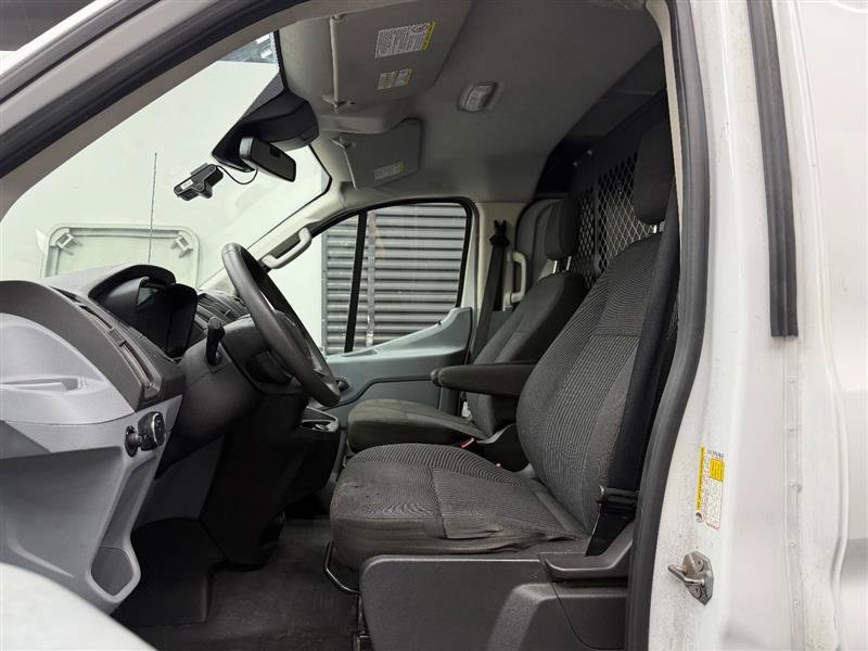 Used 2019 Ford Transit 150 130 Low Roof RWD image 9
