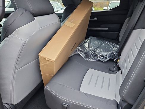 New 2025 Toyota Tacoma TRD Off-Road image 19