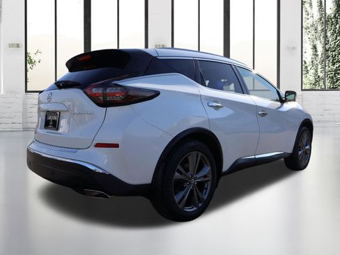 Used 2019 Nissan Murano Platinum w/ Cargo Package image 5