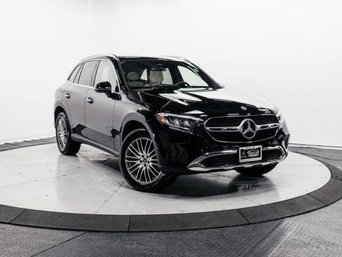 Certified 2026 Mercedes-Benz GLC 300 4MATIC image 1