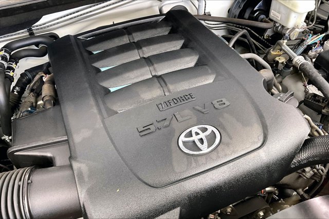 Used 2015 Toyota Sequoia Limited AWD/4WD image 33
