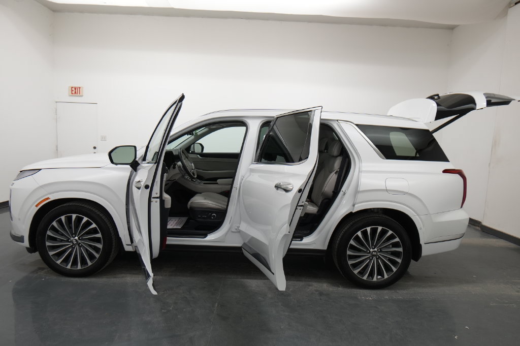 Used 2025 Hyundai Palisade Calligraphy AWD/4WD image 33