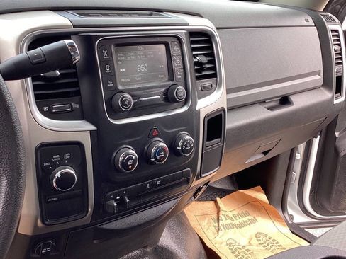 Used 2017 RAM 2500 SLT image 19