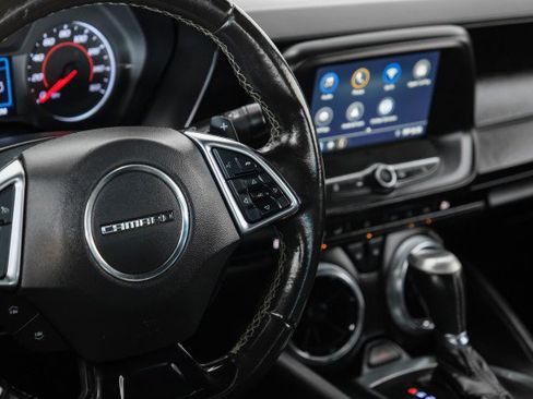 Used 2019 Chevrolet Camaro LT RWD image 15