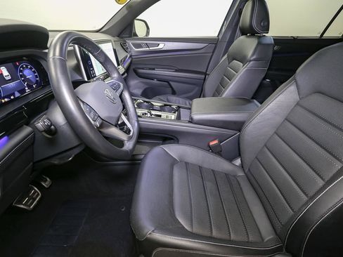 Used 2024 Volkswagen Atlas Cross Sport SEL R-Line image 45