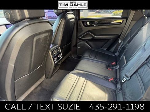 Used 2019 Porsche Cayenne S w/ Premium Plus Package AWD/4WD image 19