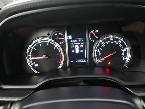 Used 2024 Toyota 4Runner TRD Off-Road image 13