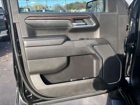 Used 2022 GMC Sierra 1500 Elevation image 9