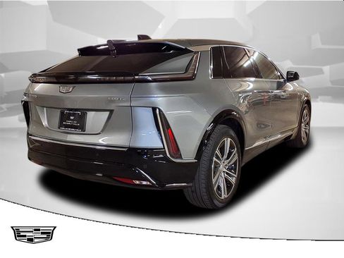 Certified 2024 Cadillac Lyriq Luxury image 2