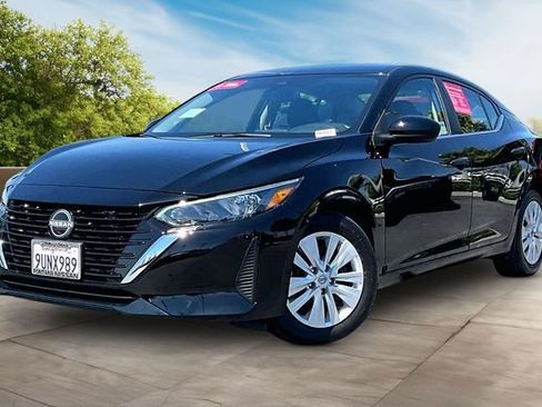 Certified 2025 Nissan Sentra S FWD image 3