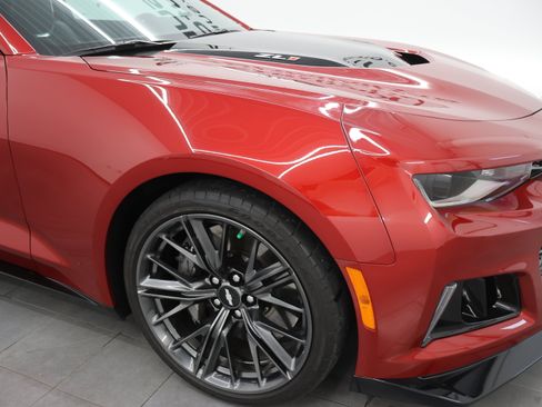 Used 2017 Chevrolet Camaro ZL1 RWD image 23