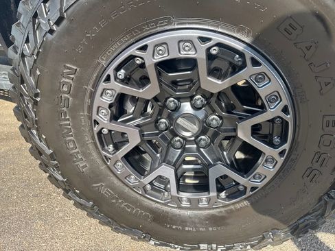 Used 2024 Ford F150 Raptor w/ Equipment Group 803A Raptor R AWD/4WD image 37