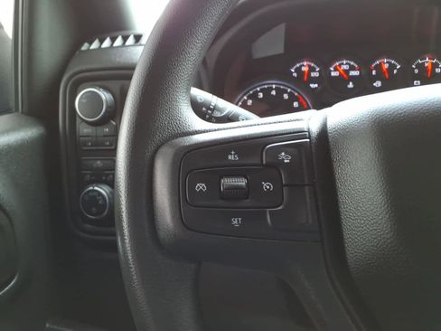 Used 2025 Chevrolet Silverado 1500 Custom Trail Boss AWD/4WD image 17