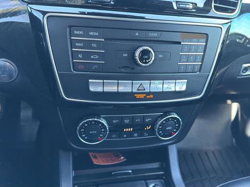 Used 2019 Mercedes-Benz GLS 450 4MATIC image 28