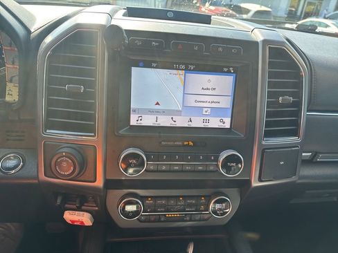 Used 2019 Ford Expedition Platinum image 10