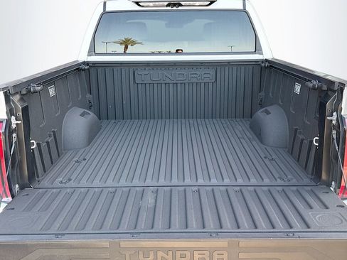 Used 2024 Toyota Tundra Limited AWD/4WD image 27