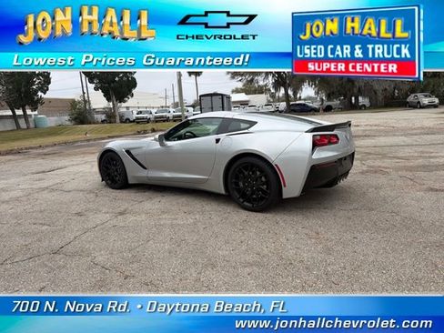 Used 2019 Chevrolet Corvette Stingray Coupe w/ 1LT image 6