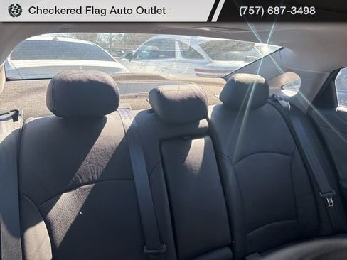 Used 2014 Hyundai Sonata Limited w/ Technology Package 06 image 12