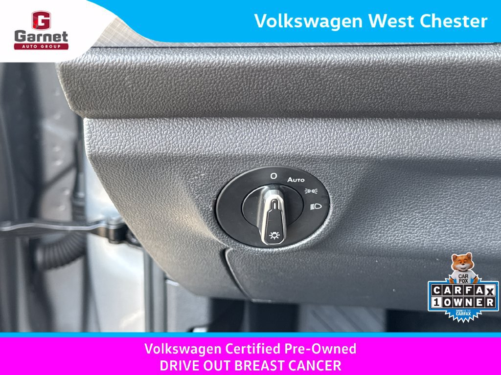 Certified 2023 Volkswagen Jetta SE FWD image 19