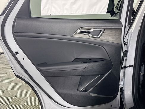 Used 2025 Kia Sportage X-Line image 17