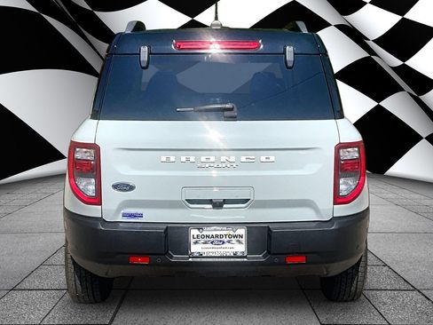 Certified 2023 Ford Bronco Sport Outer Banks w/ Tech Package AWD/4WD image 4