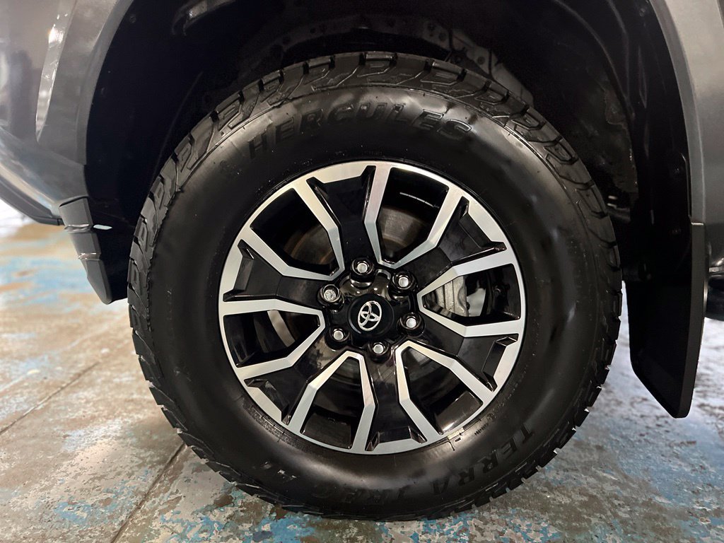 Certified 2023 Toyota Tacoma TRD Sport w/ Advanced Technology Package AWD/4WD image 9