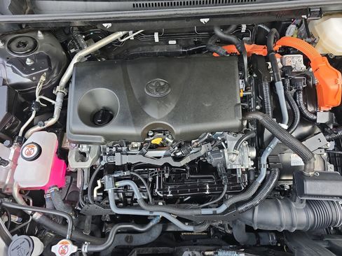 Used 2024 Toyota RAV4 XLE image 36