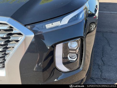 Used 2021 Hyundai Palisade Limited FWD image 8