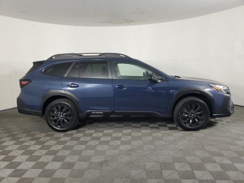 Used 2024 Subaru Outback Onyx Edition AWD/4WD image 3