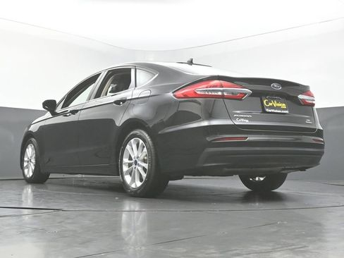 Used 2020 Ford Fusion SE FWD image 41