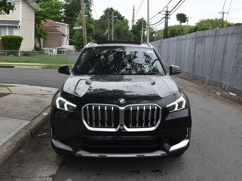 Used 2025 BMW X1 xDrive28i w/ Convenience Package AWD/4WD image 3