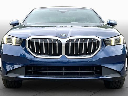 New 2026 BMW 530i xDrive w/ Premium Package AWD/4WD image 3