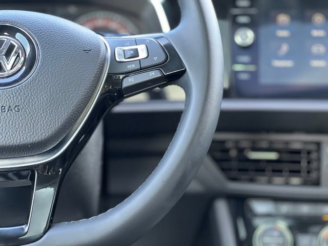 Used 2019 Volkswagen Jetta SEL FWD image 34