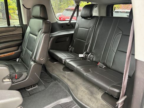 Used 2015 Chevrolet Suburban LTZ image 24