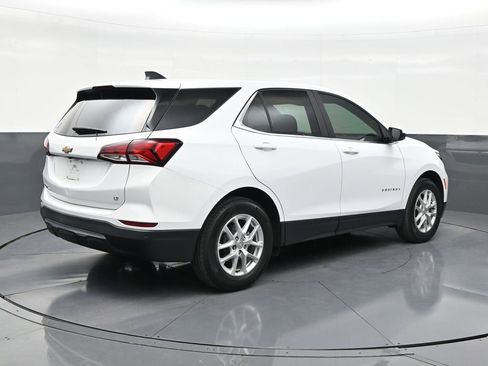Used 2024 Chevrolet Equinox LT FWD image 5
