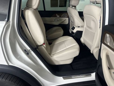 Certified 2024 Mercedes-Benz GLS 450 4MATIC image 17