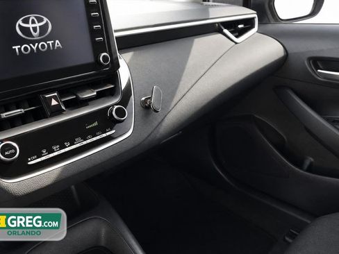 Used 2021 Toyota Corolla LE FWD image 15