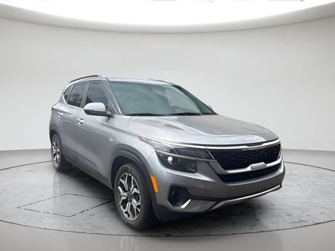 Used 2022 Kia Seltos EX AWD/4WD image 1