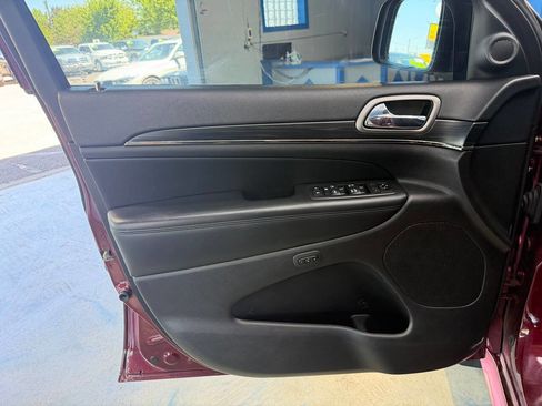 Used 2019 Jeep Grand Cherokee Limited X AWD/4WD image 18