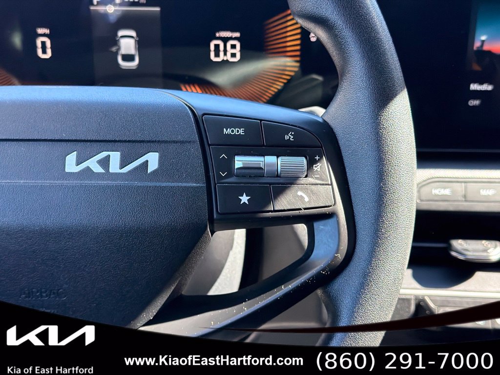 Used 2025 Kia K4 FWD image 25