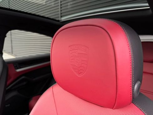 New 2026 Porsche Cayenne E-Hybrid Coupe AWD/4WD image 35