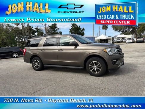 Used 2019 Ford Expedition Max XLT image 17